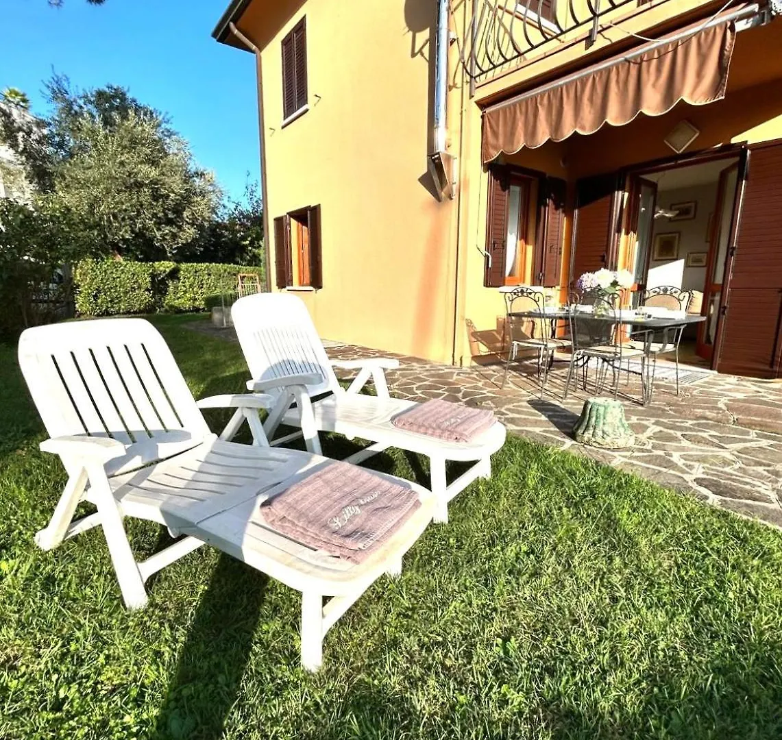 Lilly House Apartment Moniga del Garda Italy